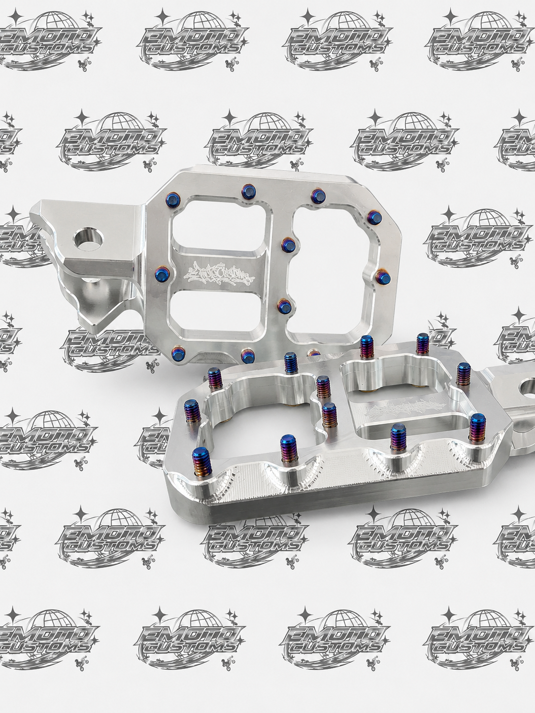 EMOTOCUSTOMS metal pegs