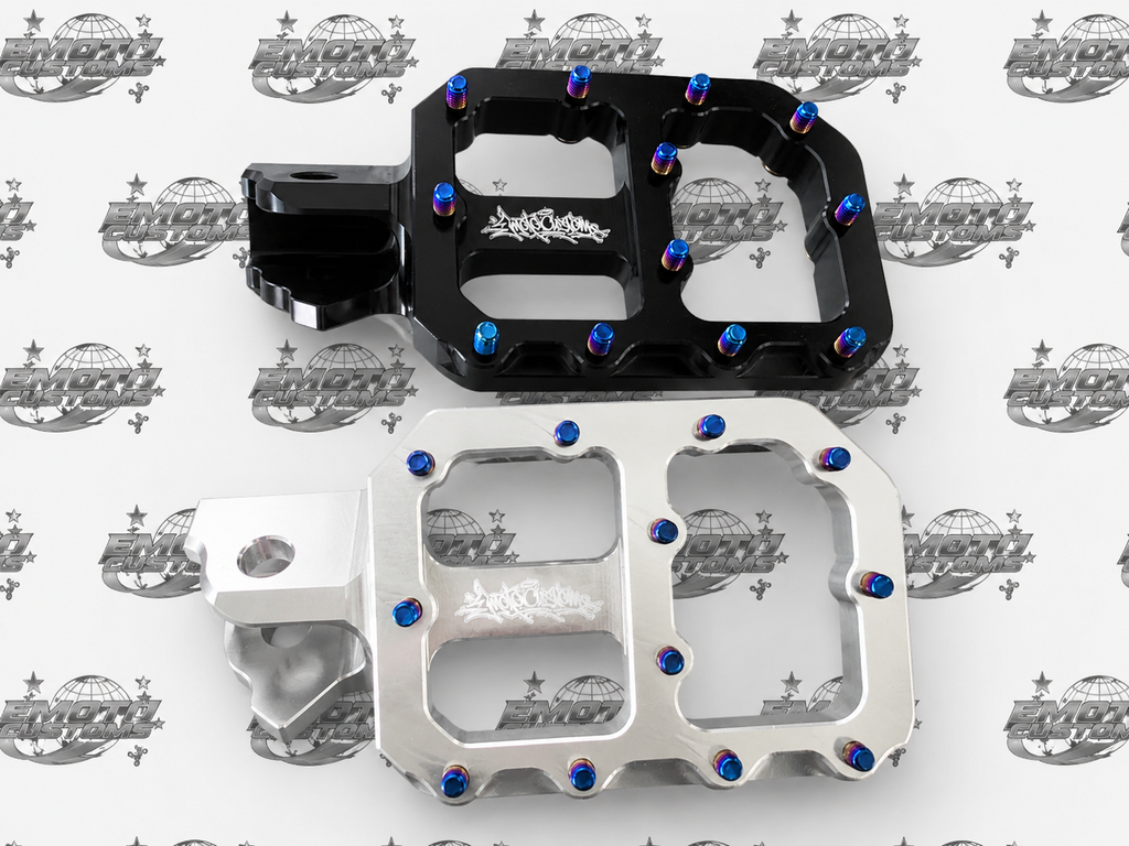 EMOTOCUSTOMS metal pegs
